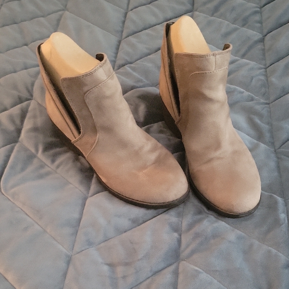 Women's Taupe Ankle Boots - Picture 3 of 9